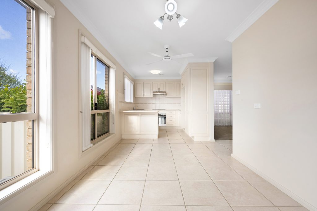 4/54A Amana Circuit, Orange NSW 2800 - photo 2