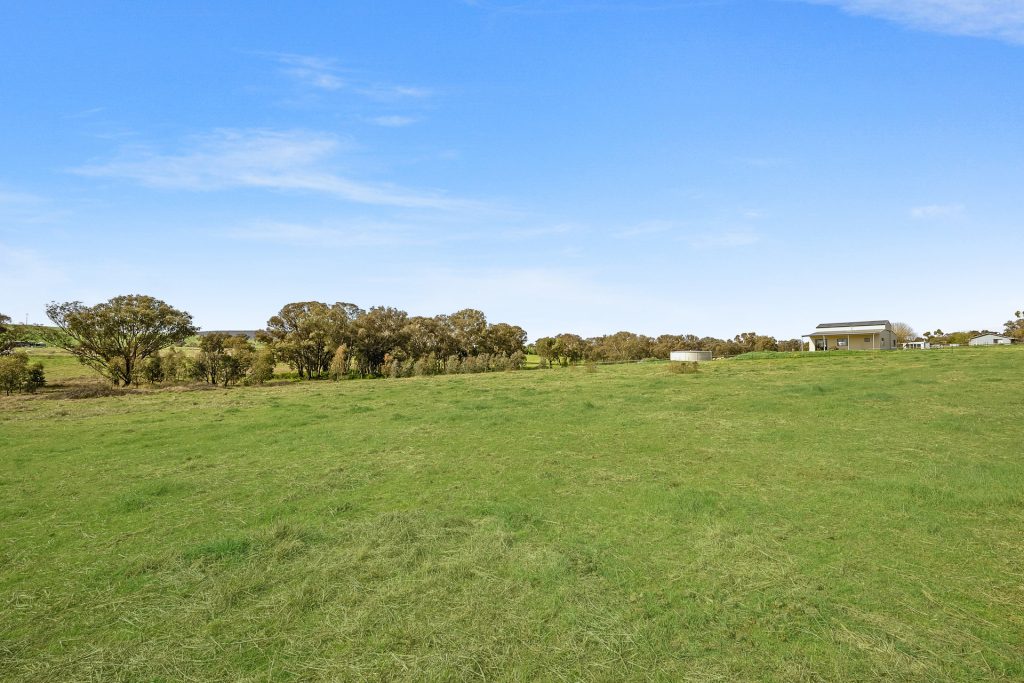 1211 South Bowan Park Road, Orange NSW 2800 - photo 7