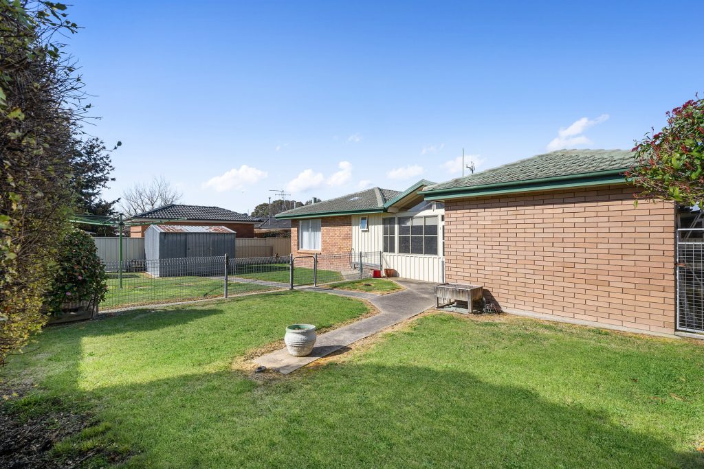 3 Tucker Street, Blayney NSW 2799 - photo 12