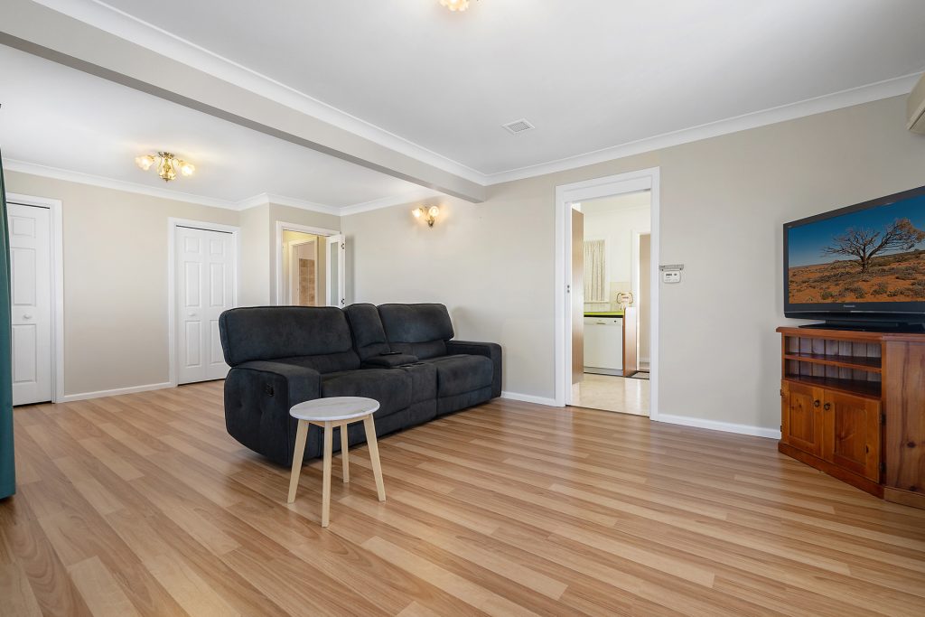 3 Tucker Street, Blayney NSW 2799 - photo 8