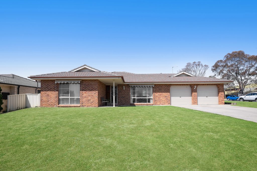 2 Roxburgh Drive, Kelso NSW 2795 - McGrath Central West