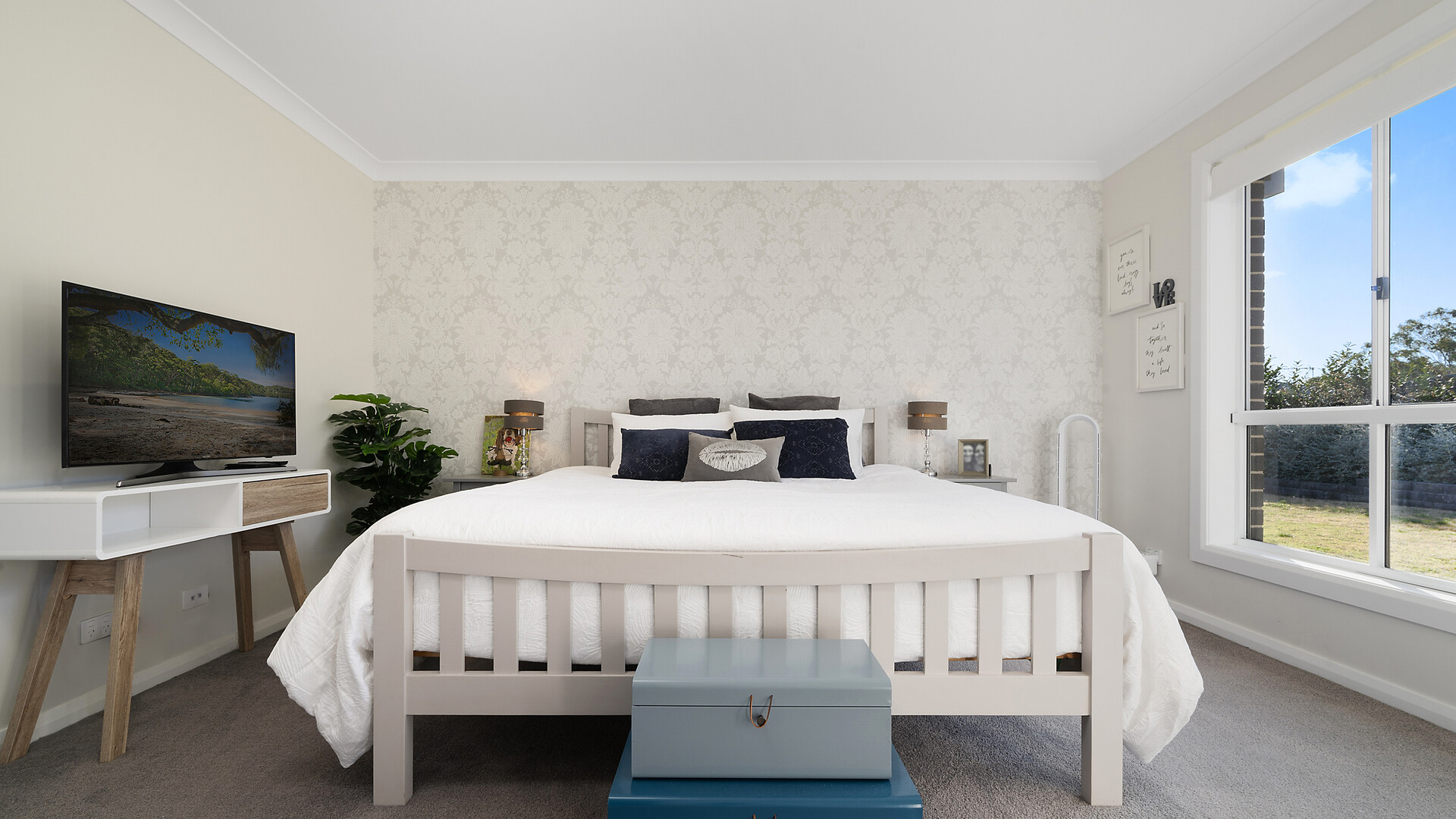 10 Hutchinson Close, Orange NSW 2800 - photo 9