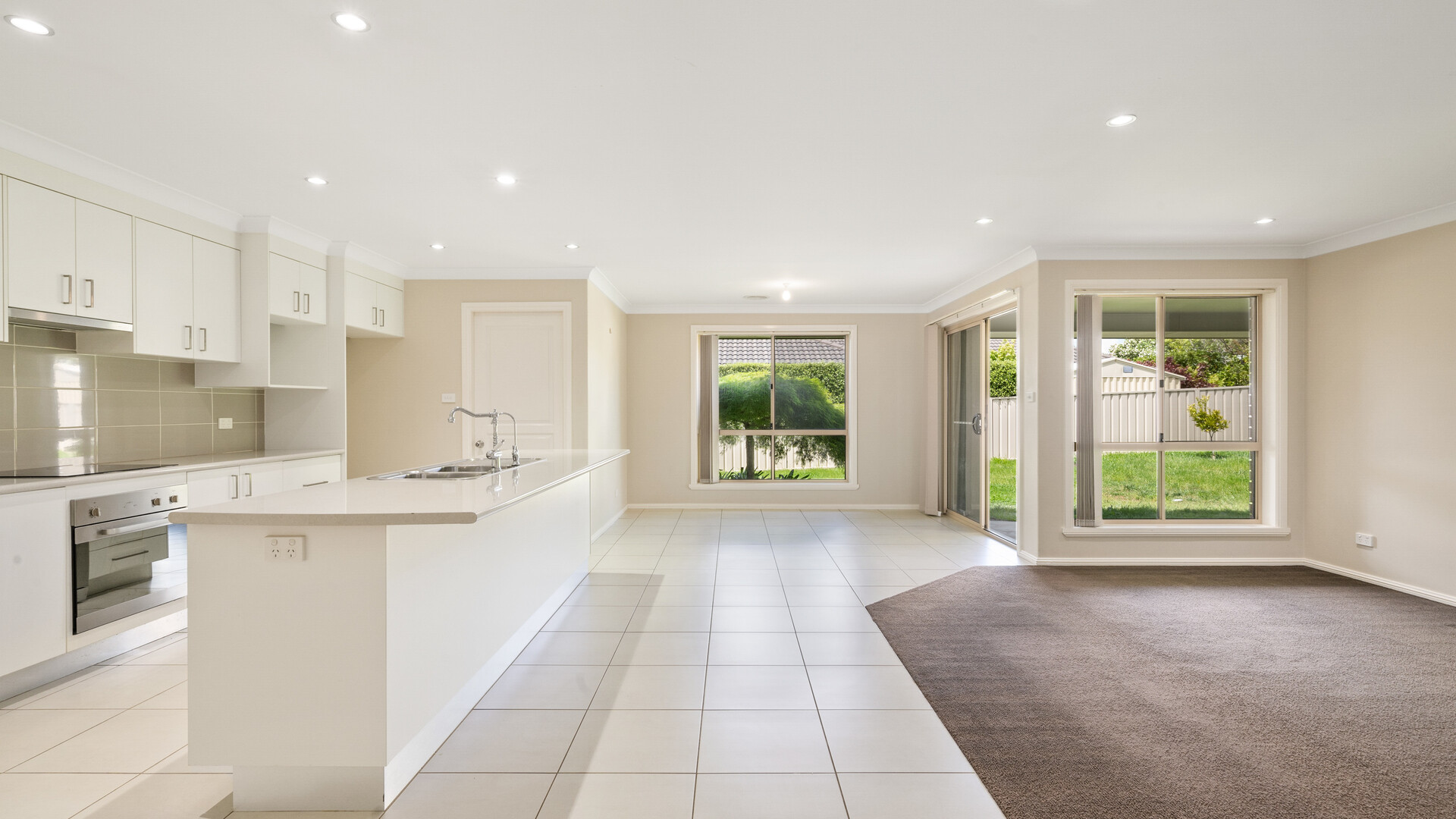 26 Robinson Court, Orange NSW 2800 - photo 2