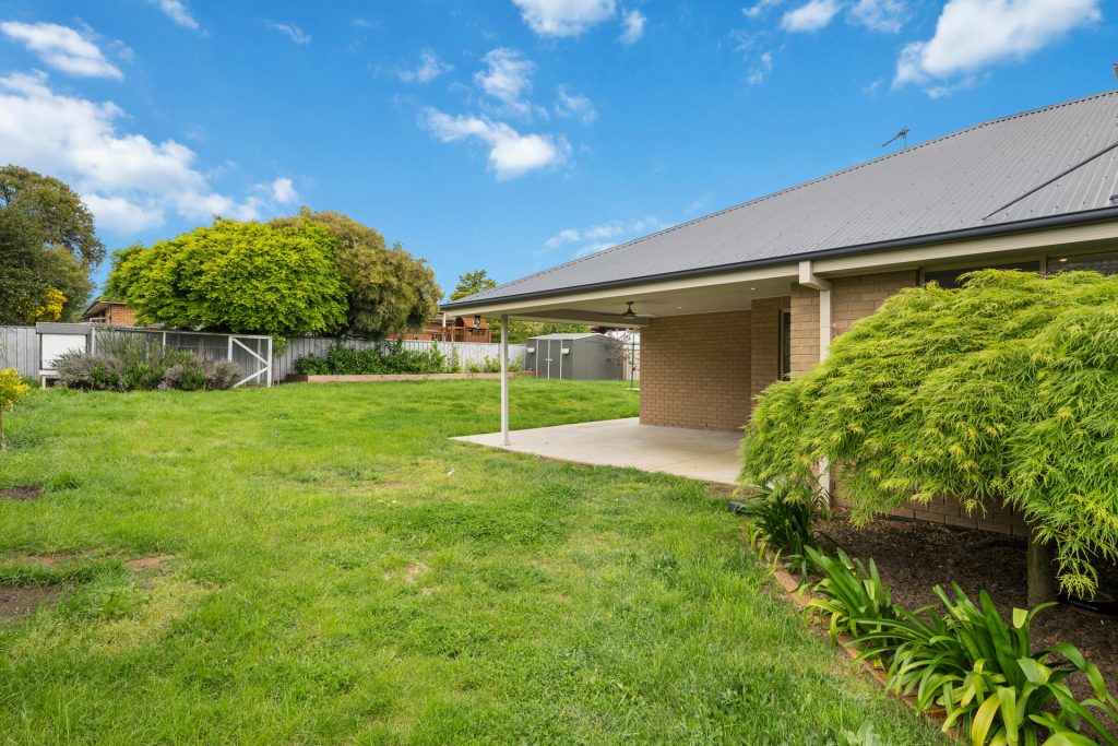 26 Robinson Court, Orange NSW 2800 - photo 5