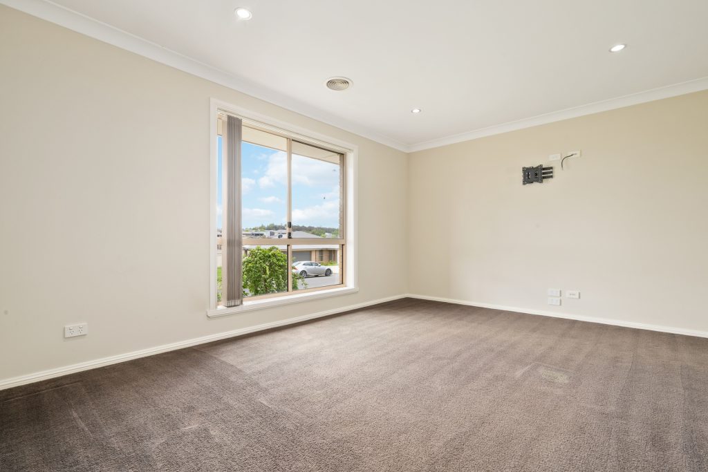 26 Robinson Court, Orange NSW 2800 - photo 6