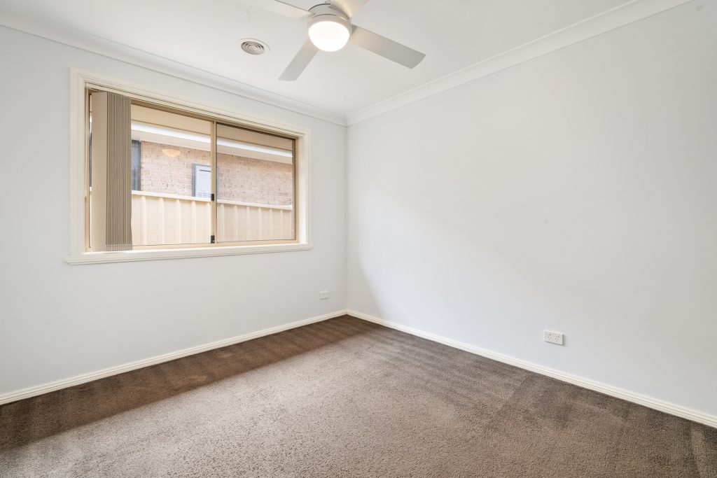 26 Robinson Court, Orange NSW 2800 - photo 8