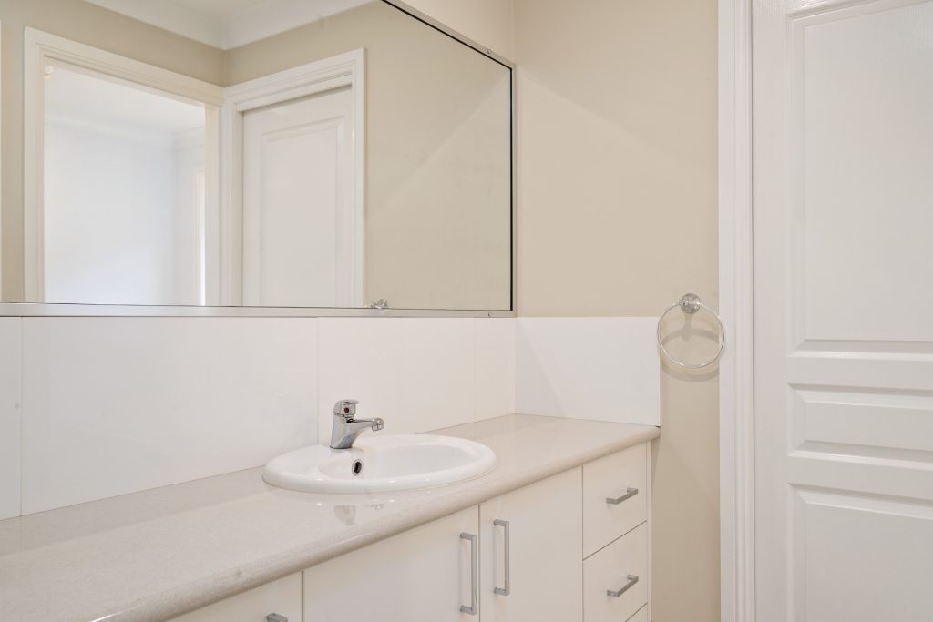 26 Robinson Court, Orange NSW 2800 - photo 9