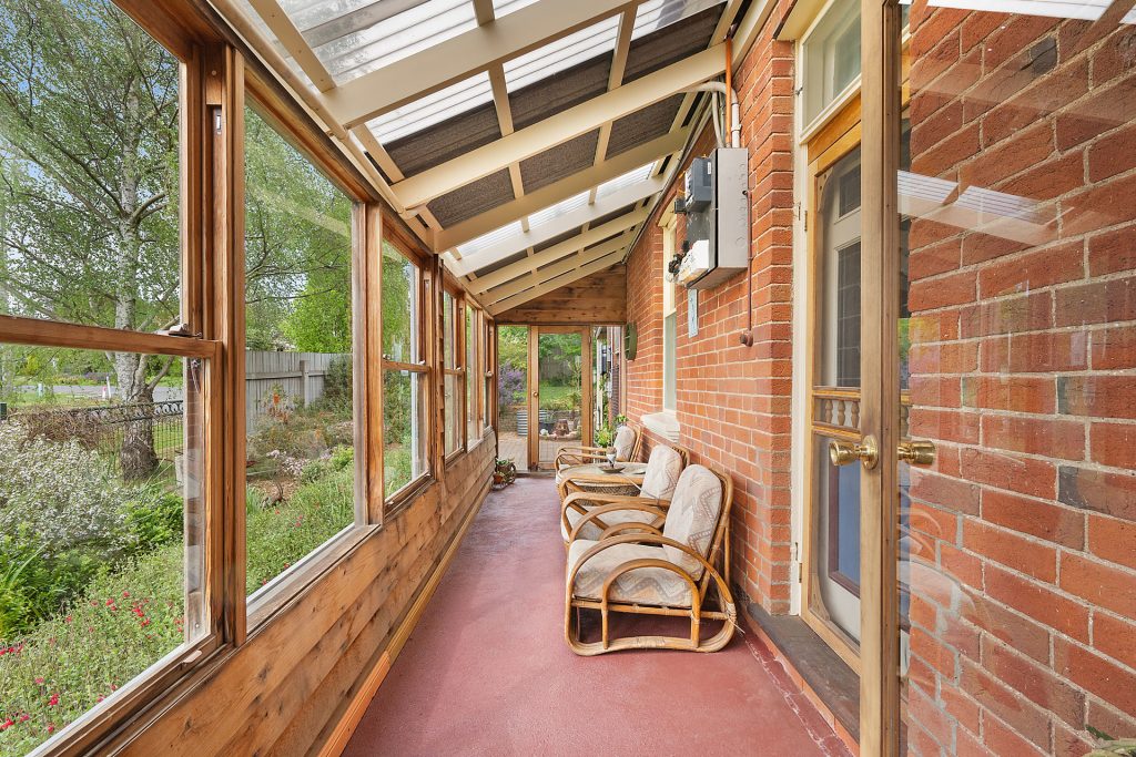 34 Crowson Street, Millthorpe NSW 2798 - photo 3