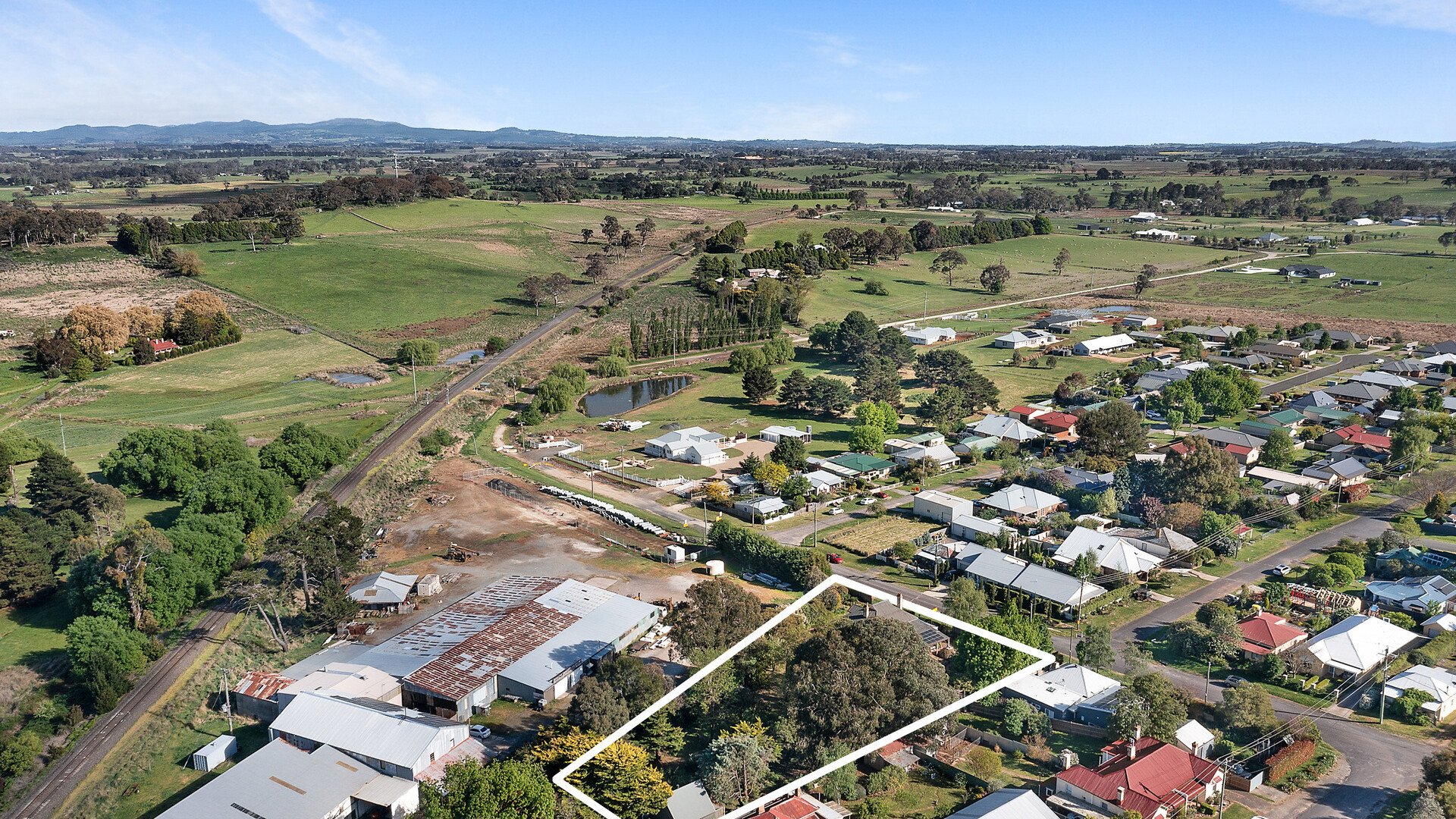 34 Crowson Street, Millthorpe NSW 2798 - photo 24