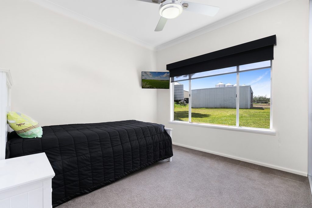 339 South Bowan Park Road, Orange NSW 2800 - photo 9