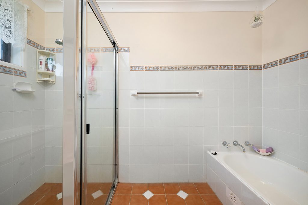 10 Elphinstone Place, Windradyne NSW 2795 - photo 11