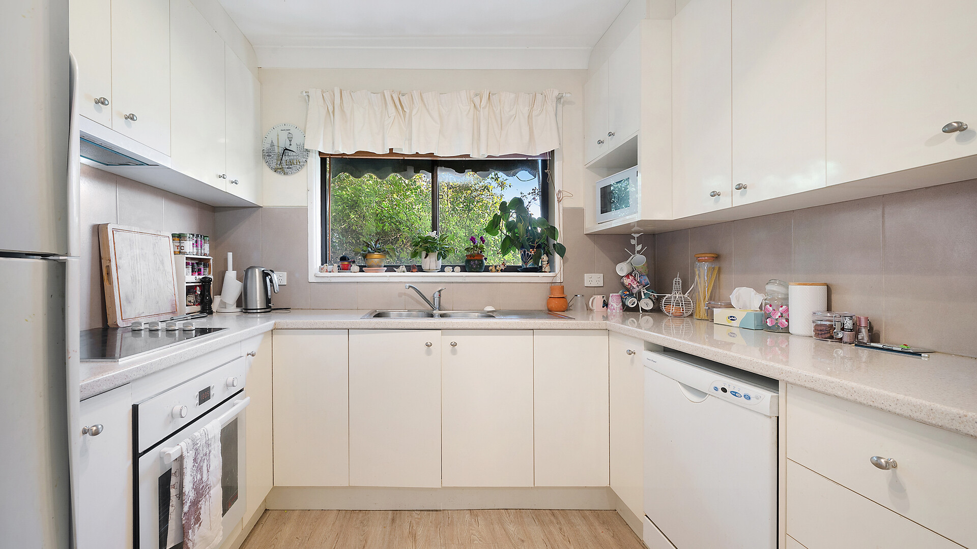 10 Elphinstone Place, Windradyne NSW 2795 - photo 3