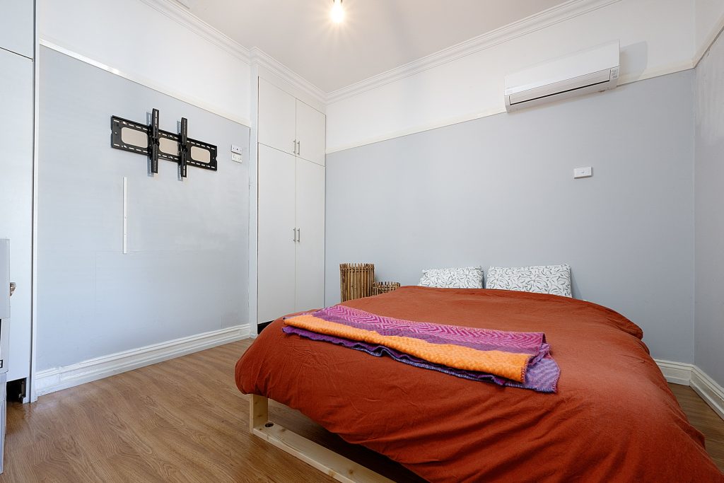328 Lords Place, Orange NSW 2800 - photo 4