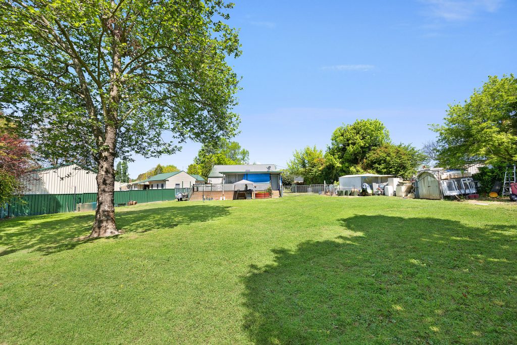 39 Tobruk Crescent, Orange NSW 2800 - photo 6