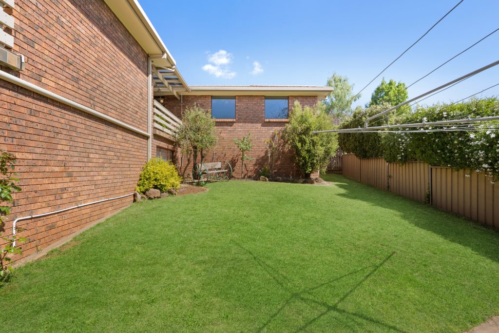 7 Thoopara Place, Orange NSW 2800 - photo 11