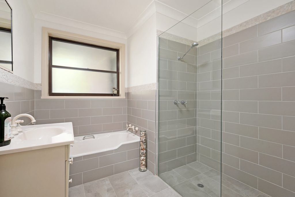 7 Thoopara Place, Orange NSW 2800 - photo 3