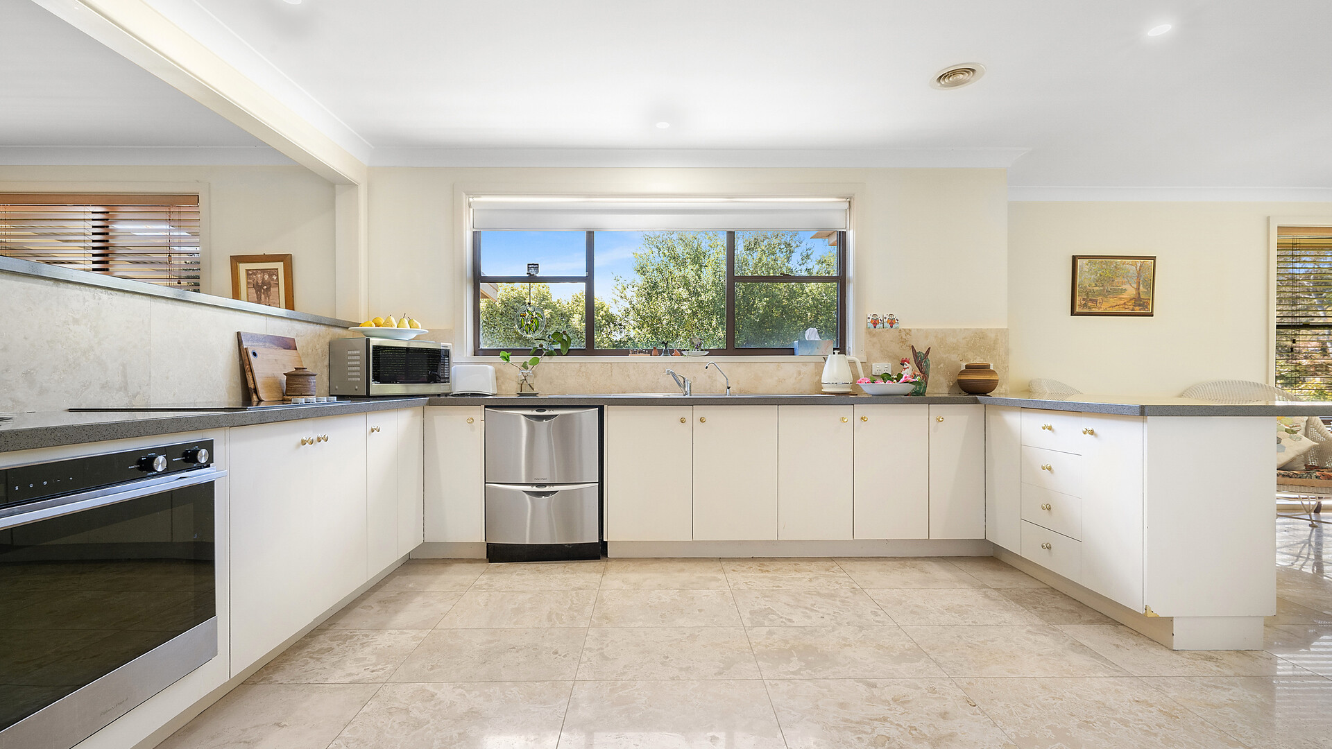 7 Thoopara Place, Orange NSW 2800 - photo 10