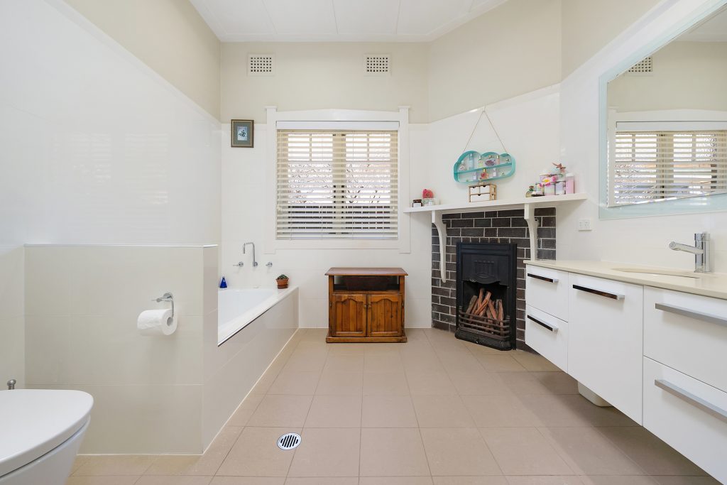 58 Clinton Street, Orange NSW 2800 - photo 18