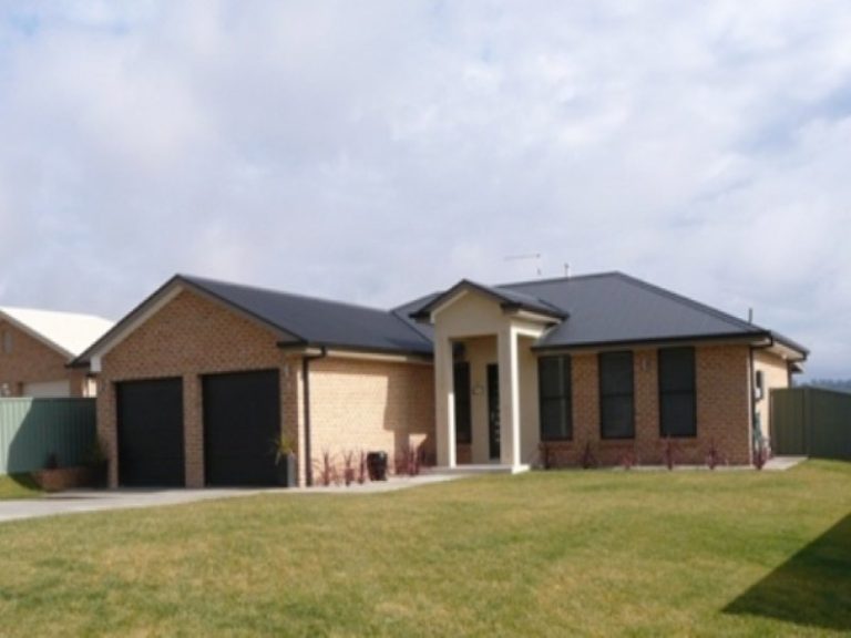 3 Barney Street, Bathurst NSW 2795 - photo 3
