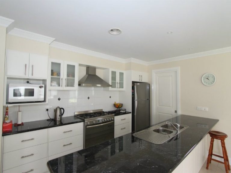 4 Musgrove Avenue, Kelso NSW 2795 - photo 2