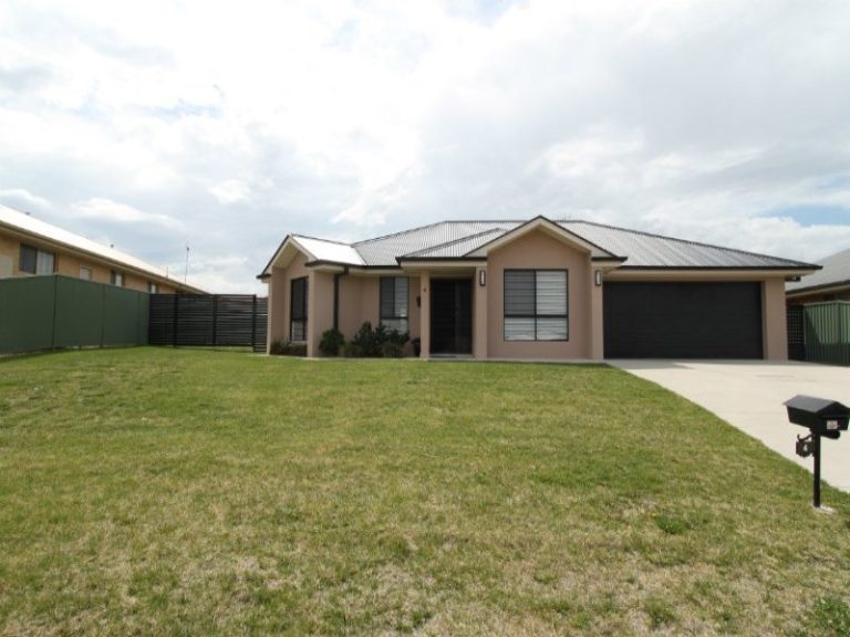 4 Musgrove Avenue, Kelso NSW 2795 - McGrath Central West