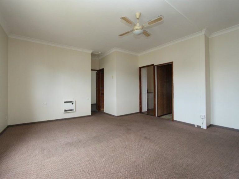 11 Moresby Way, West Bathurst NSW 2795 - photo 3