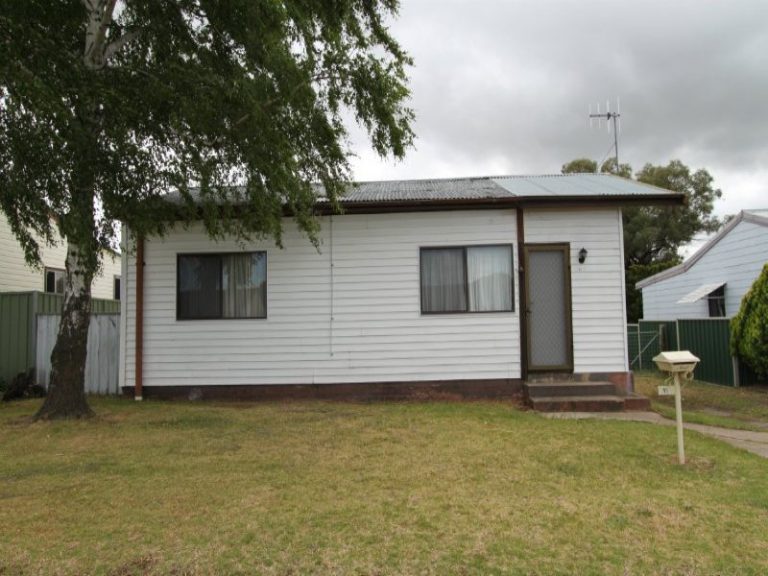 11 Moresby Way, West Bathurst NSW 2795 - McGrath Central West