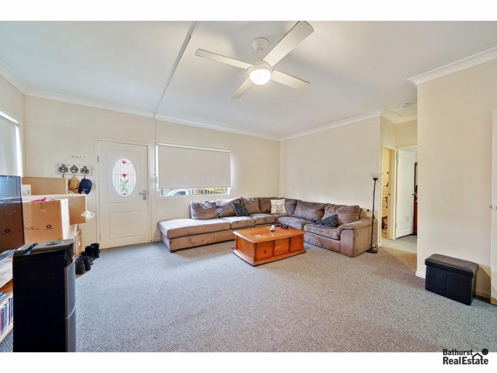 11 Moresby Way, West Bathurst NSW 2795 - photo 3