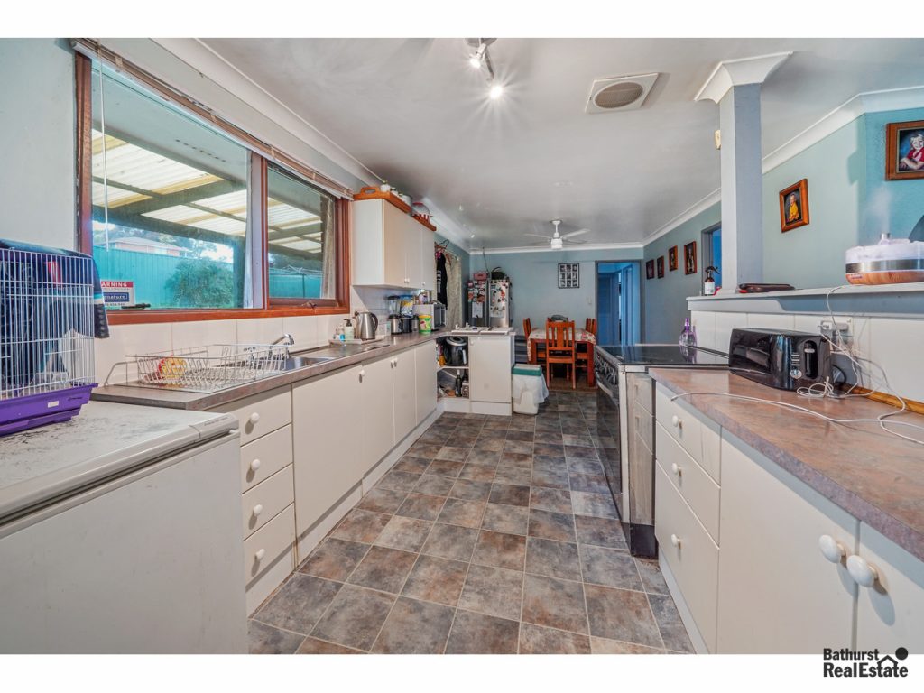 73 Corry Place, Windradyne NSW 2795 - photo 3