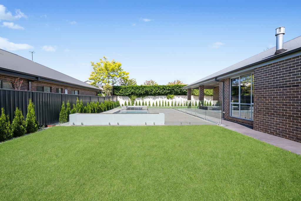 15 Taloumbi Place, Orange NSW 2800 - photo 2