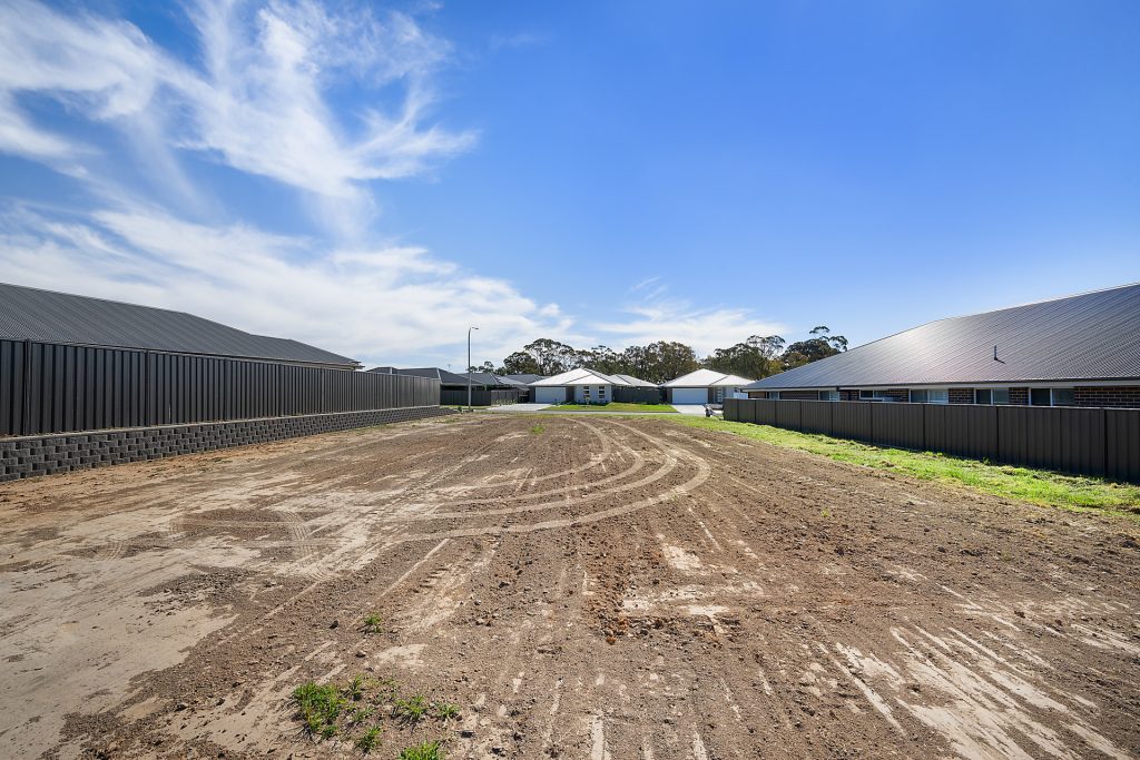 54 Buckland Drive, Orange NSW 2800 - photo 3