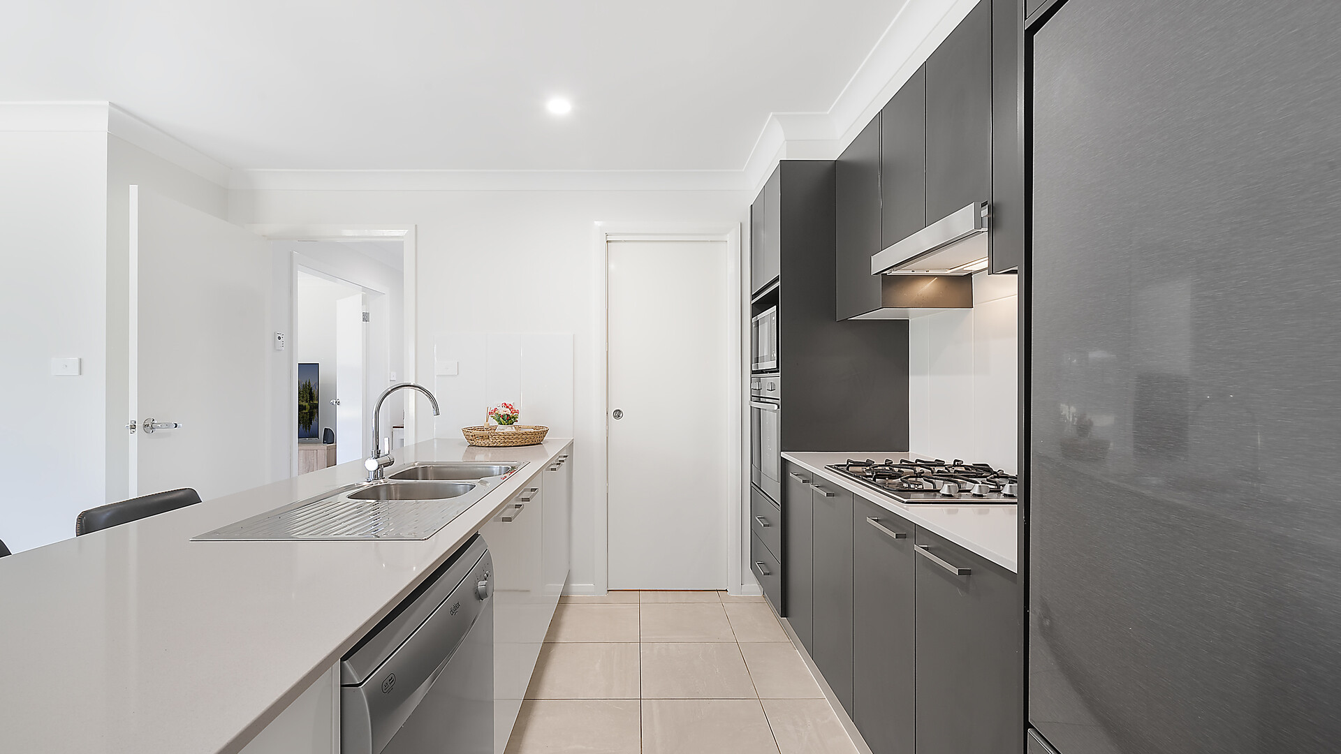 18 Scarborough Street, Orange NSW 2800 - photo 2