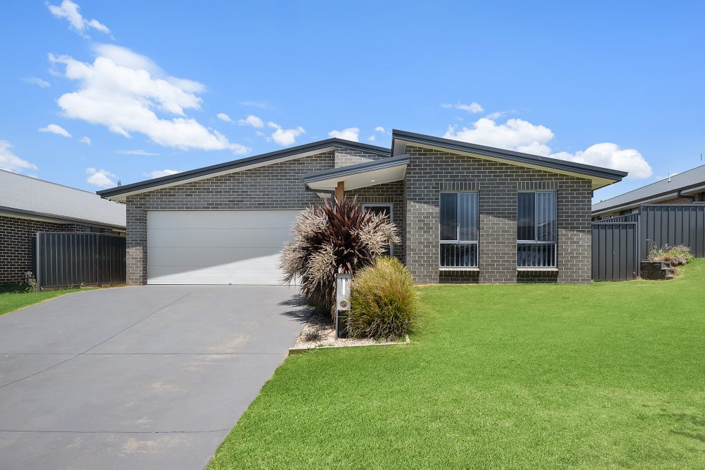 18 Scarborough Street, Orange NSW 2800 - McGrath Central West
