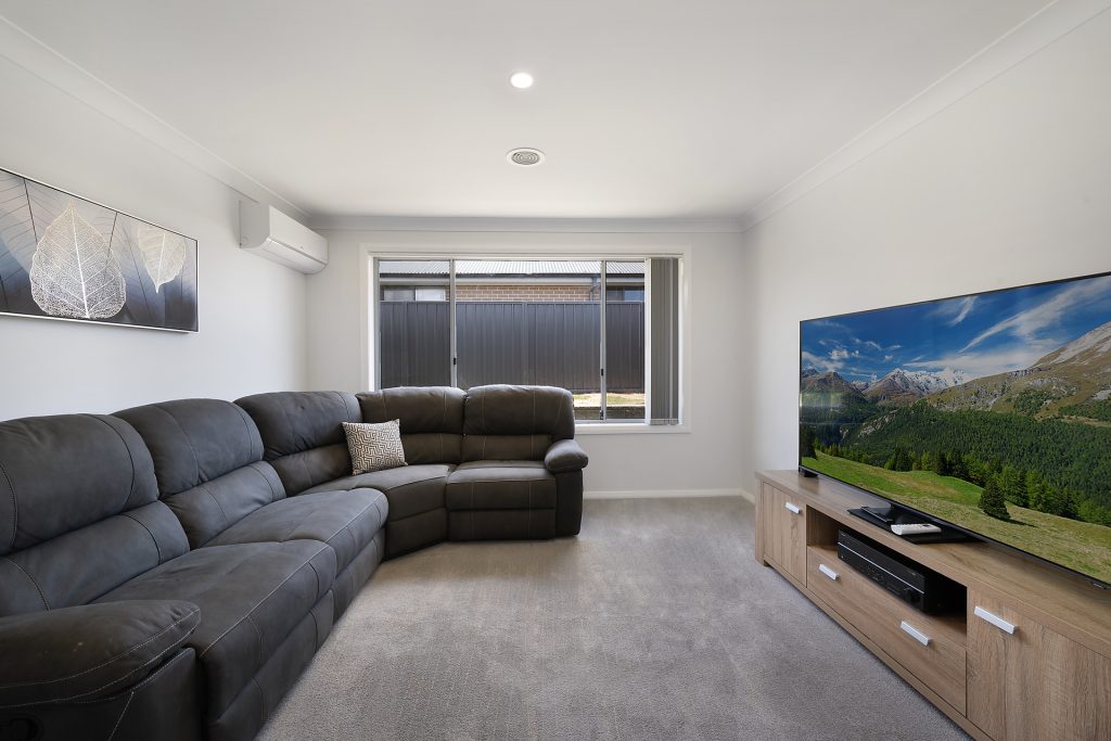 18 Scarborough Street, Orange NSW 2800 - photo 3