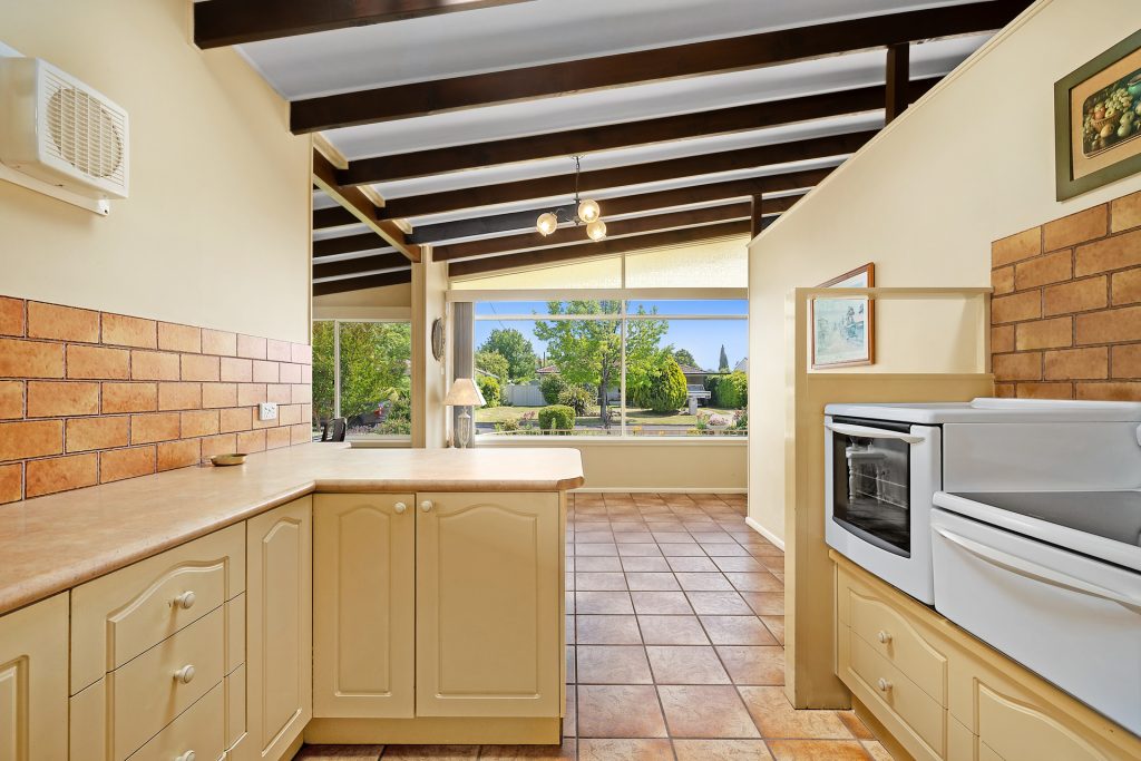 14 Carroll Street, Orange NSW 2800 - photo 3