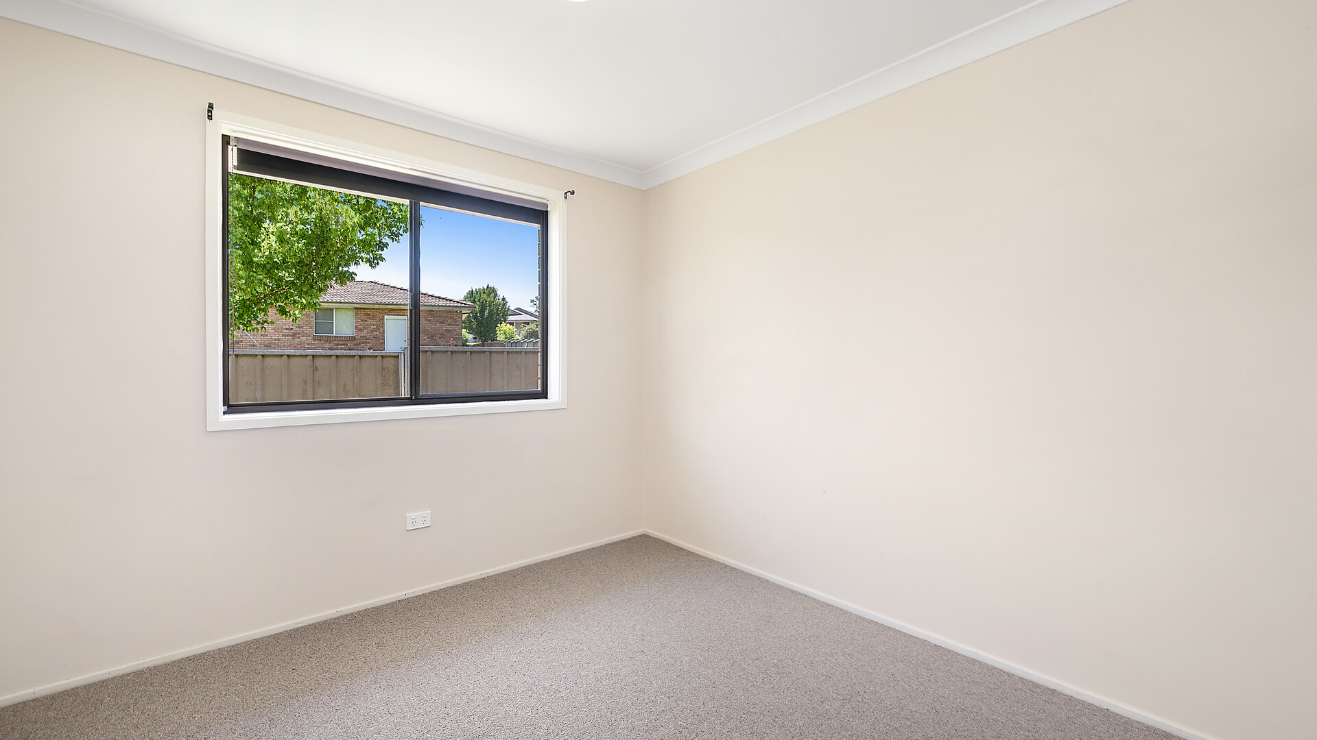 4 Landy Place, Orange NSW 2800 - photo 11