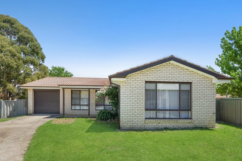 4 Landy Place, Orange NSW 2800 - McGrath Central West