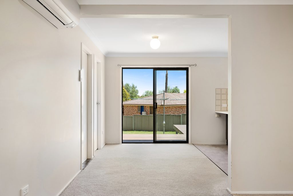 4 Landy Place, Orange NSW 2800 - photo 4