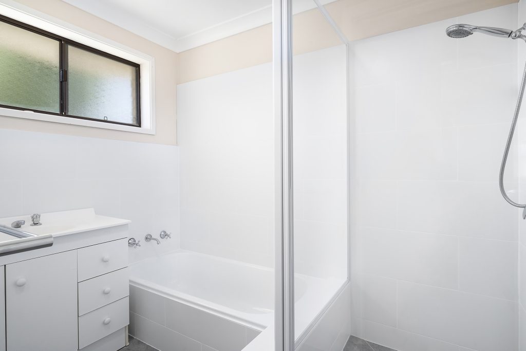 4 Landy Place, Orange NSW 2800 - photo 9