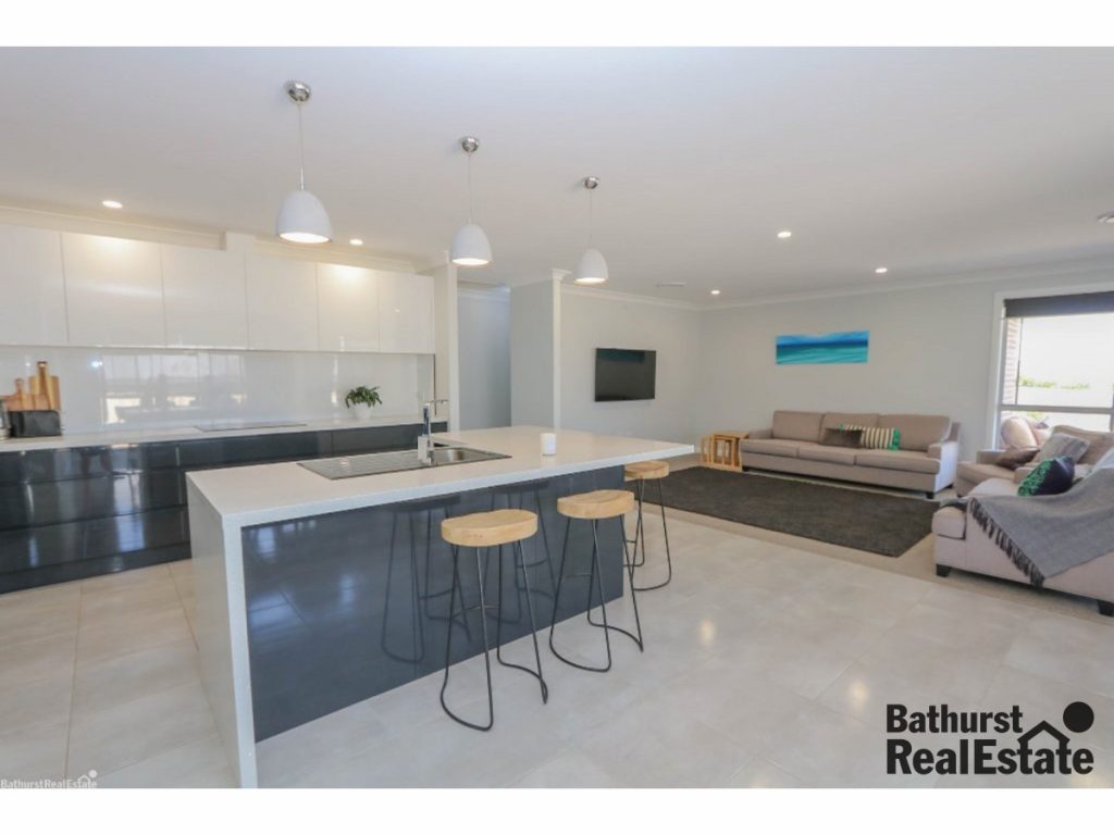 71 Graham Drive, Kelso NSW 2795 - McGrath Central West
