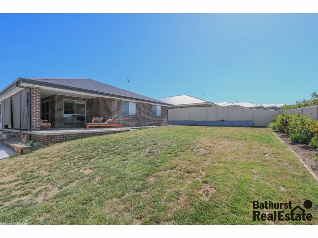 71 Graham Drive, Kelso NSW 2795 - photo 18