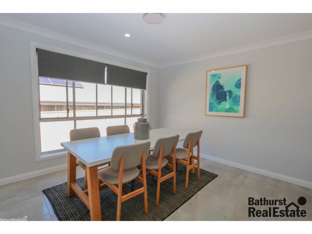 71 Graham Drive, Kelso NSW 2795 - photo 6