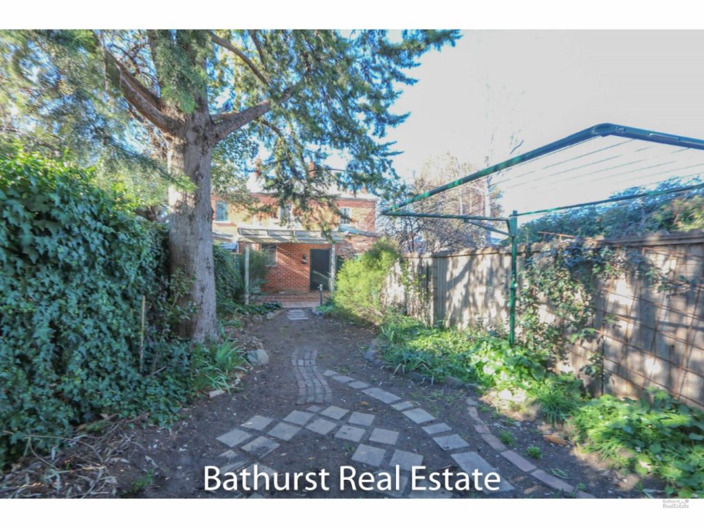 33 Havannah Street, Bathurst NSW 2795 - photo 11