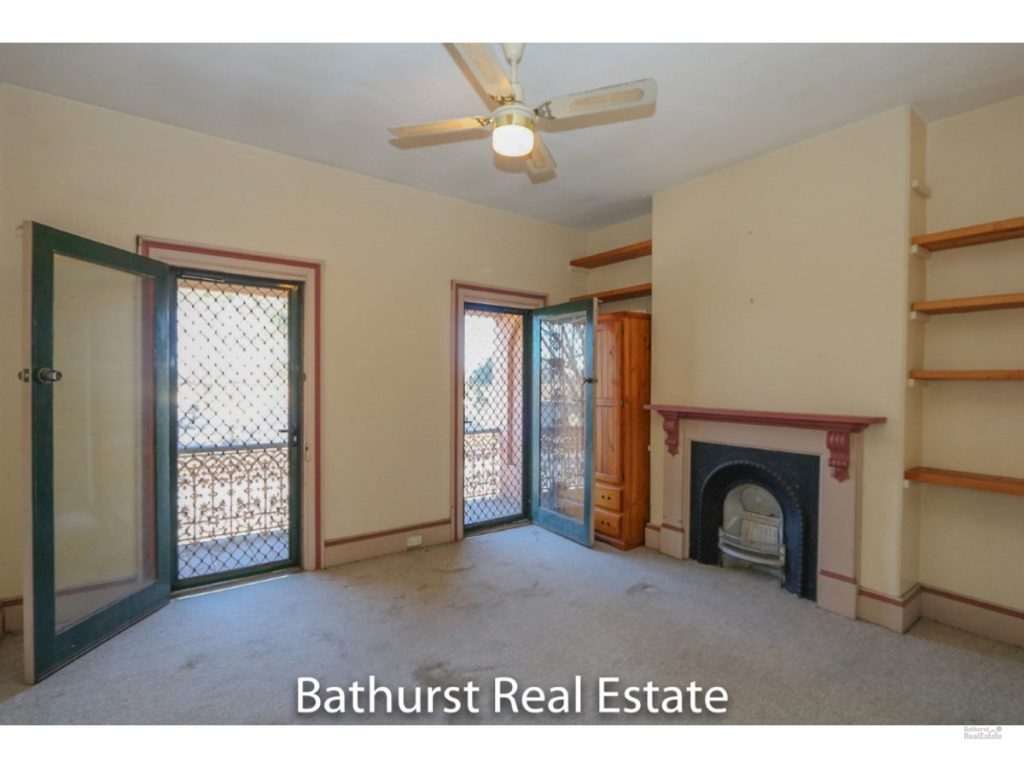 33 Havannah Street, Bathurst NSW 2795 - photo 4