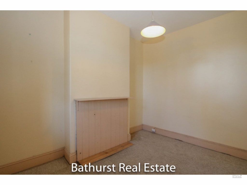 33 Havannah Street, Bathurst NSW 2795 - photo 5