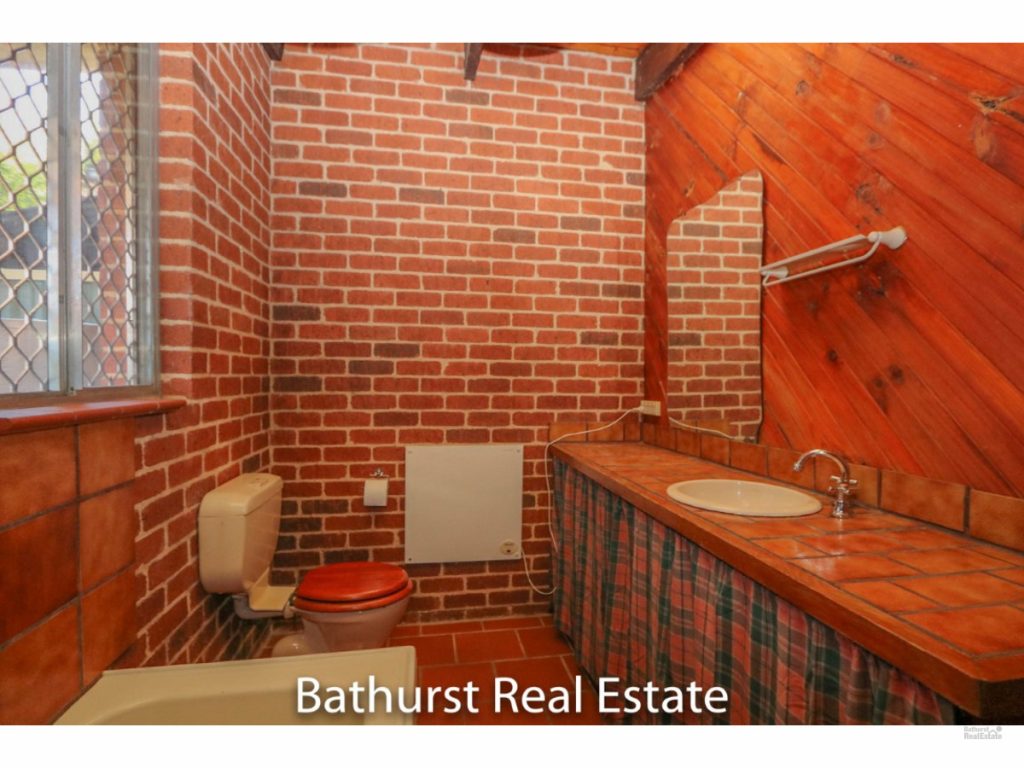 33 Havannah Street, Bathurst NSW 2795 - photo 7