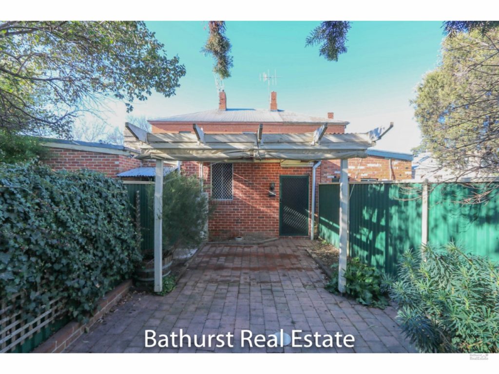 33 Havannah Street, Bathurst NSW 2795 - photo 9