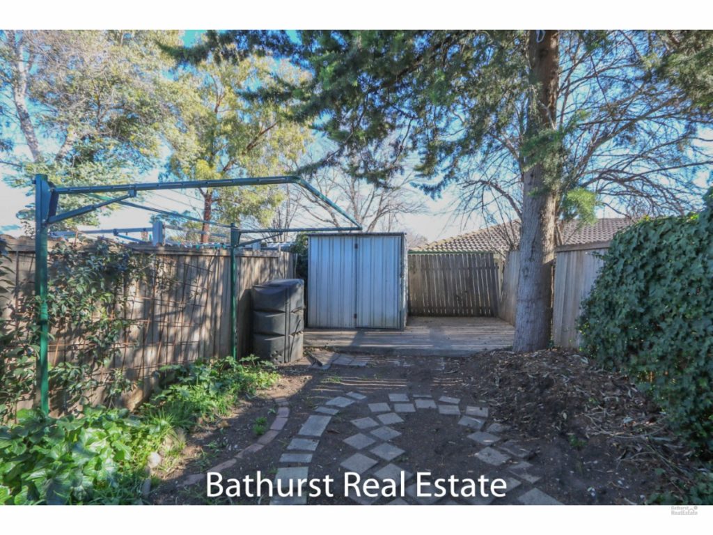 33 Havannah Street, Bathurst NSW 2795 - photo 10