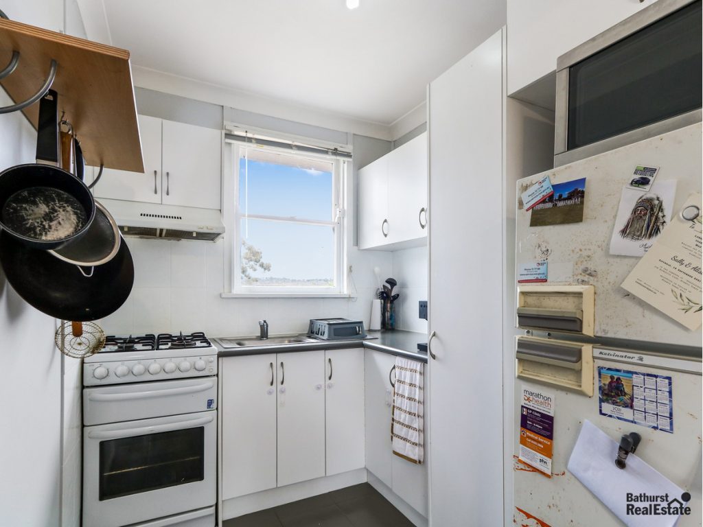 40 Suttor Street, West Bathurst NSW 2795 - photo 2