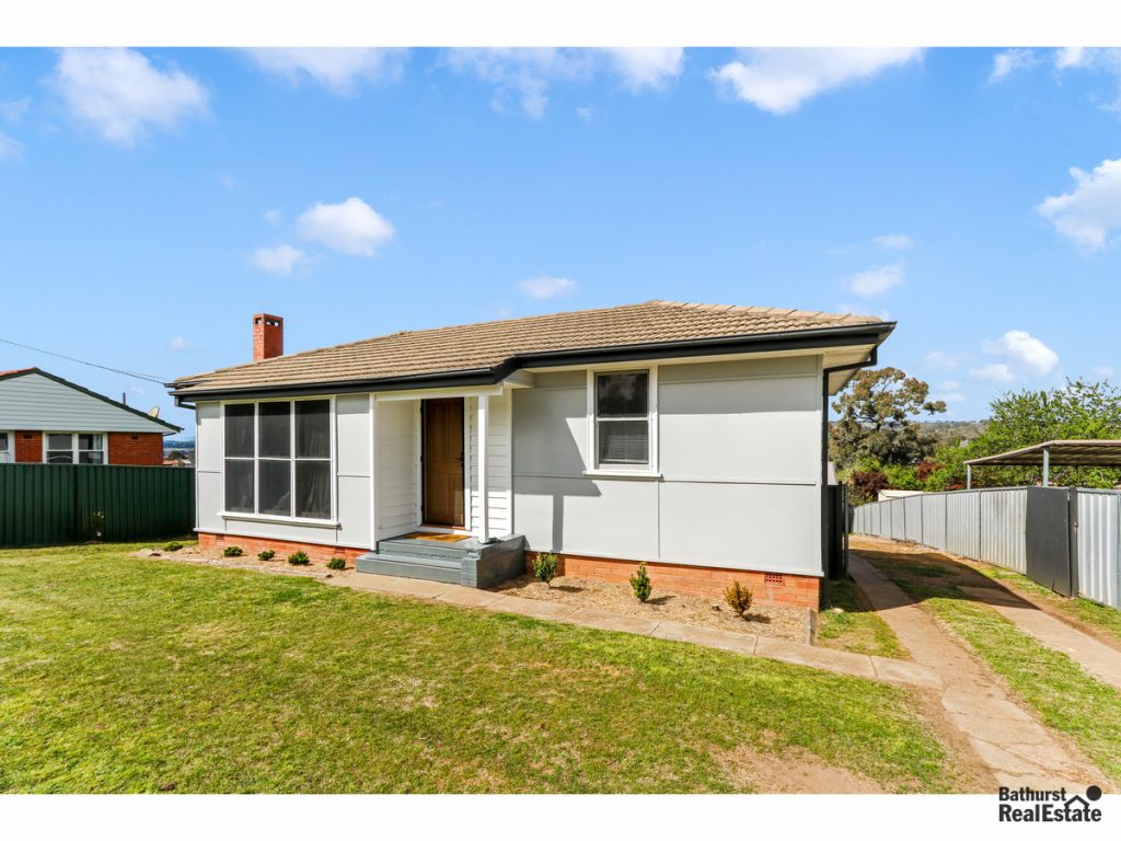 40 Suttor Street, West Bathurst NSW 2795 - photo 9